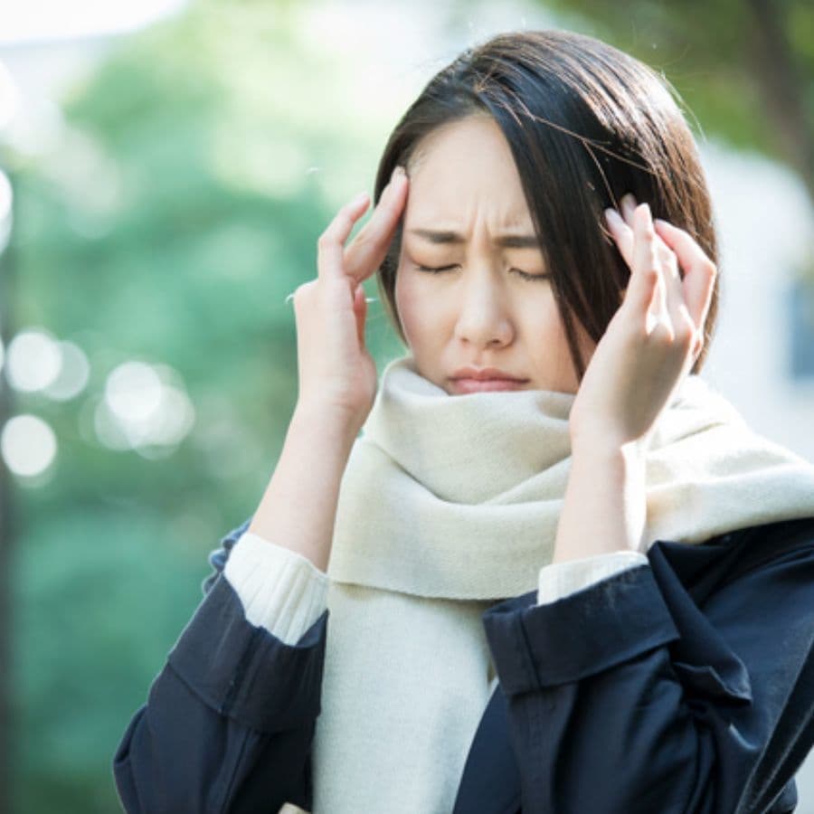 生理日のお風呂上がり対策。経血問題を解決するナプキン補助商品。生理の女性の悩み　ストレス　不安　お風呂上りにポタポタ垂れでバスマットやタオル　足を汚さない　下着に付けるの　デリケートゾーンに挟む　ナプラスeを付けたままショーツをはく　フェムテック　フェムケア　産後生理　生理日あるある　昼用　夜用　教えて生理の事　お股に挟む　災害時の生理　自衛隊のお風呂　補助商品　生理用品　どのナプキンも補助　お風呂上り３分間問題